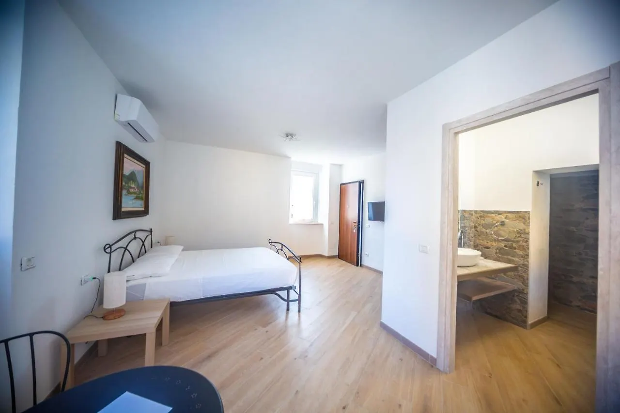 Around Lago Maggiore Rooms Reno Di Leggiuno