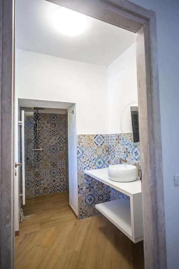 Around Lago Maggiore Rooms Reno Di Leggiuno 0*,