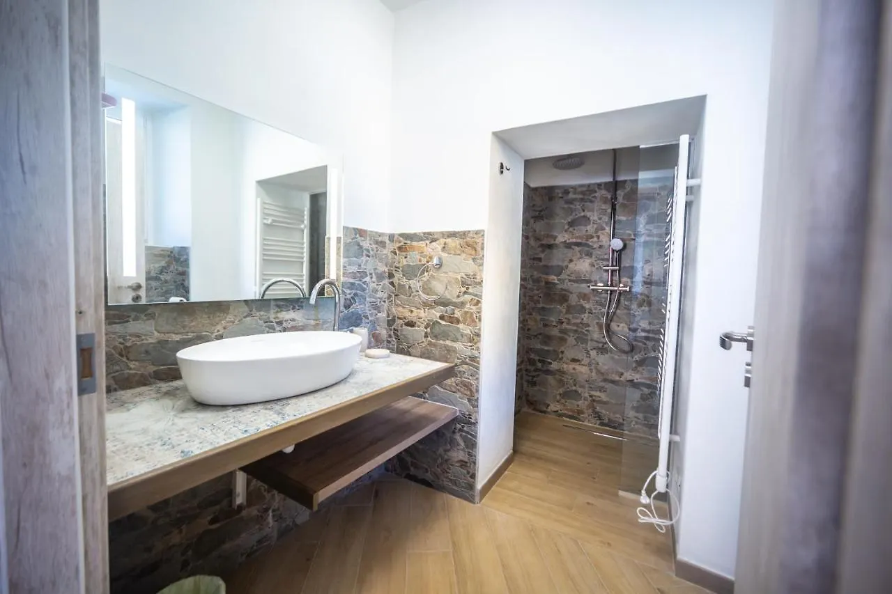 Guest house Around Lago Maggiore Rooms Reno Di Leggiuno Italy