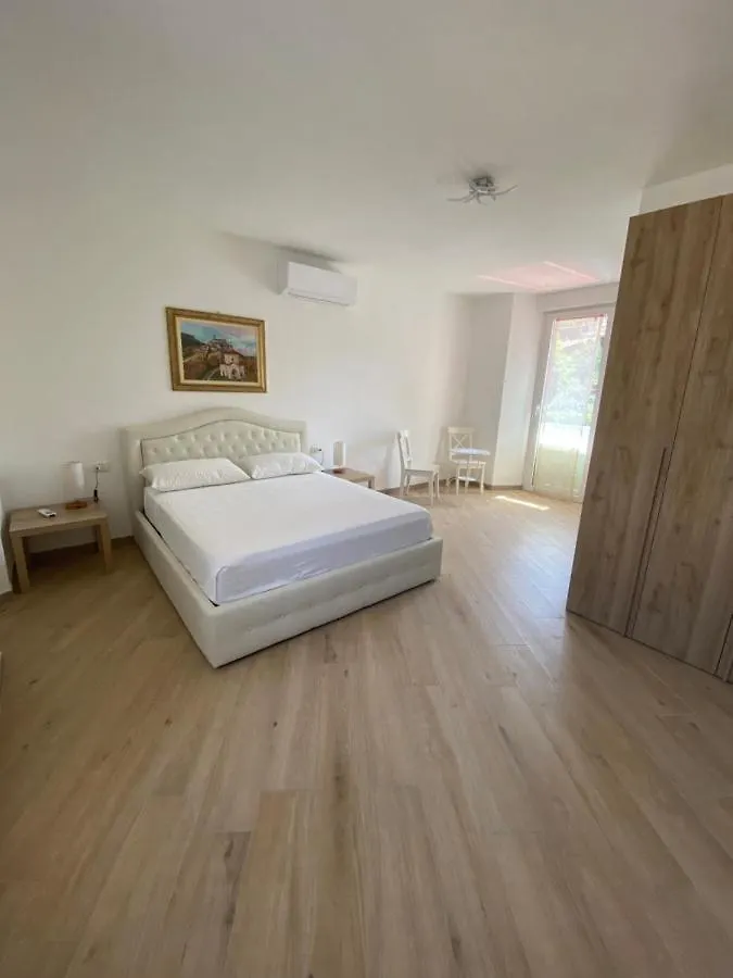 Guest house Around Lago Maggiore Rooms Reno Di Leggiuno