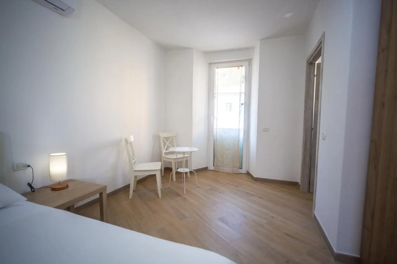 Around Lago Maggiore Rooms Reno Di Leggiuno 0*,